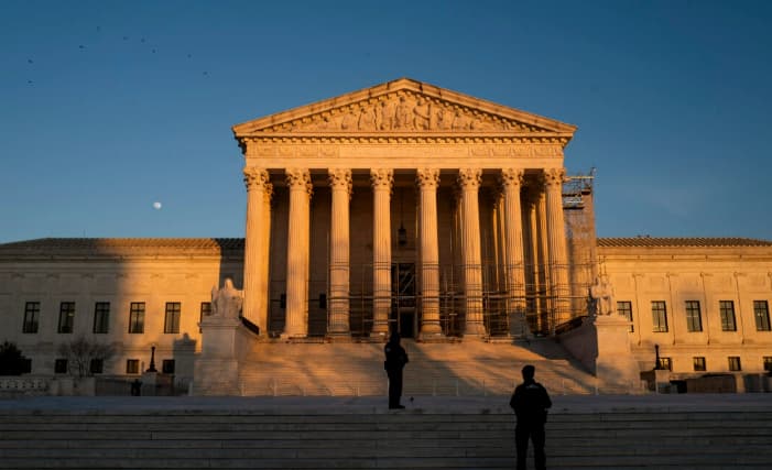 Corte Suprema niega despido inmediato de asesor especial solicitado por gobierno de Trump