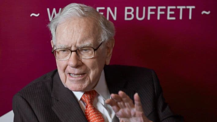 Buffett ofrece consejo a Trump sobre el gasto público tras pagar USD 26,800 millones en impuestos