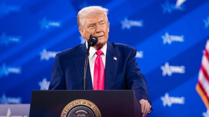 Trump dice que irá con Musk a comprobar si hay oro en Fort Knox