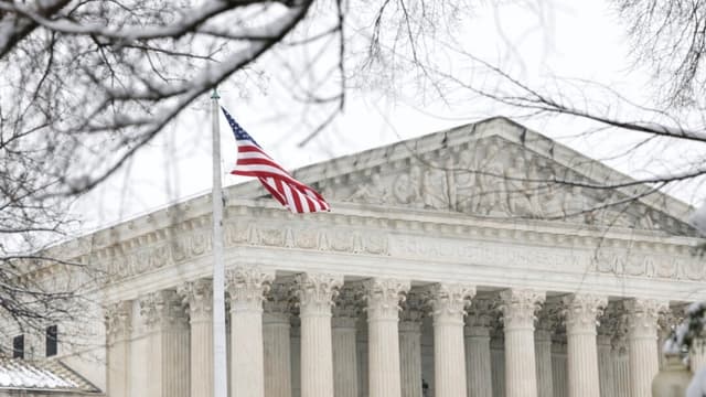 La Corte Suprema suspende plazo para que la administración Trump reanude pagos de ayuda exterior