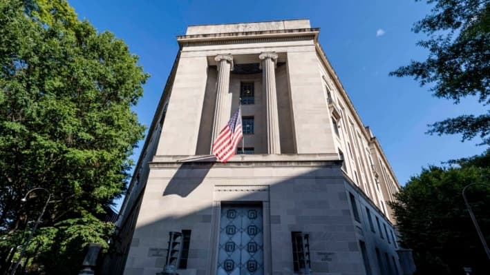 El edificio del Departamento de Justicia en Washington, el 12 de agosto de 2024. (Madalina Vasiliu/The Epoch Times)