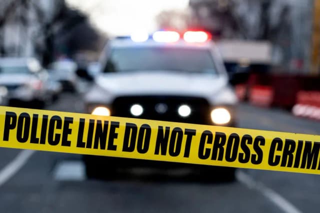 Adolescente de Ohio muere tras caer de una carroza en desfile del Día de los Caídos