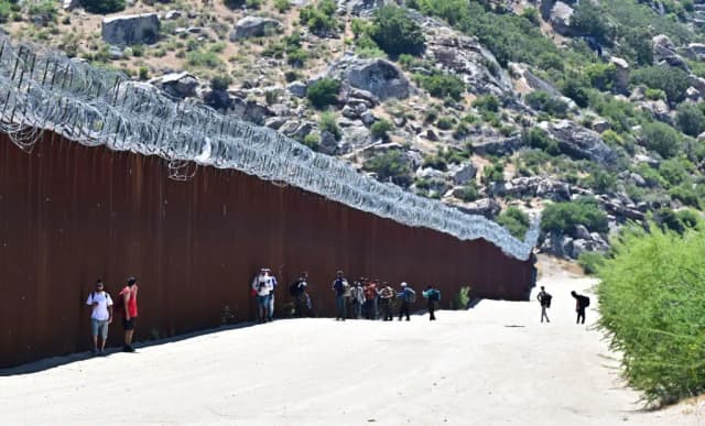 EE. UU. y México acuerdan coordinar patrullas en su frontera común