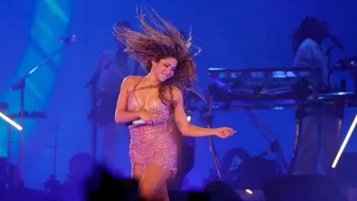Fotografía del 26 de febrero de 2025 que muestra a la cantante colombiana Shakira durante uno de sus conciertos de la gira "Las Mujeres Ya No Lloran". EFE/ Mauricio Dueñas Castañeda