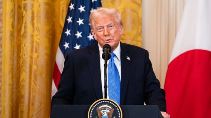 El presidente Donald Trump habla durante una conferencia de prensa en la Sala Este de la Casa Blanca, en Washington, el 7 de febrero de 2025. (Madalina Vasiliu/The Epoch Times)