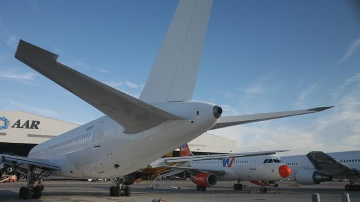 Cancelan vuelos hacia Florida debido a los restos de la nave Starship