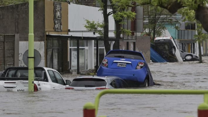 Seis fallecidos por las inundaciones en Bahía Blanca