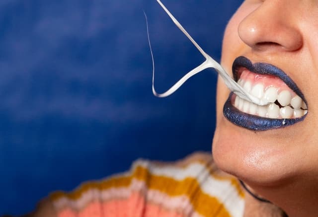 El chicle puede verter microplásticos en la saliva, dice la American Chemical Society