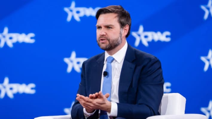 El vicepresidente JD Vance habla durante la CPAC en Oxon Hill, Maryland, el 20 de febrero de 2025. (Madalina Vasiliu/The Epoch Times)