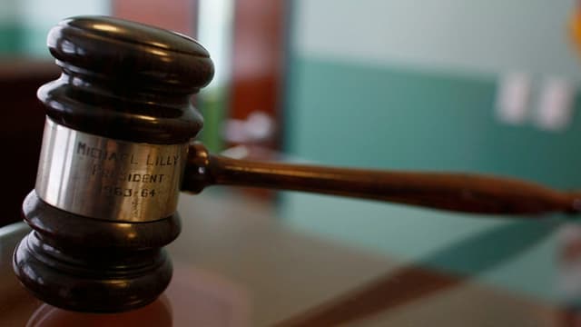 Condenan a prisión a 11 médicos colombianos por falsedad en diplomas obtenidos en Brasil