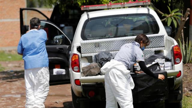 Hallan un nuevo "sitio de exterminio" con 14 fosas en Tamaulipas, norte de México