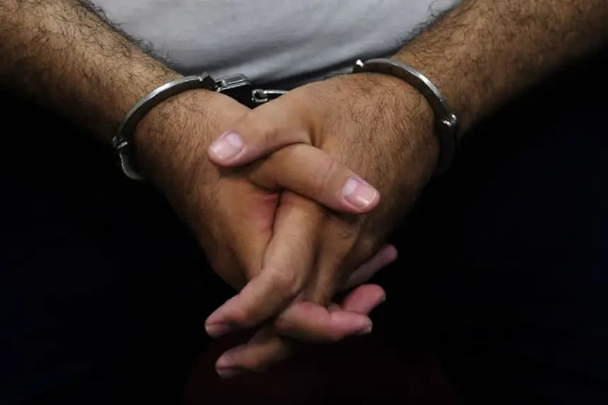 Capturan en Colombia a hombre acusado de homicidio con hacha en Argentina