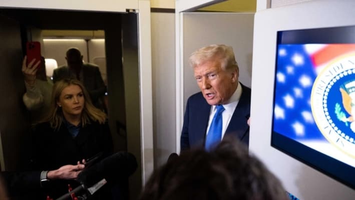 Jueza falla en contra de Trump en un caso laboral con implicaciones para DOGE