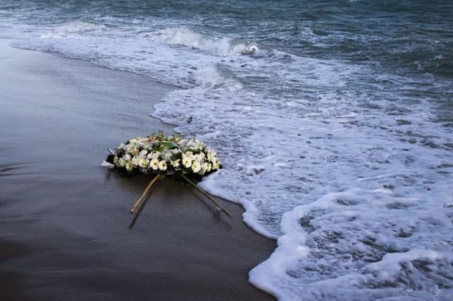 Seis muertos y unos 40 desaparecidos en naufragio de migrantes frente a costas de Italia