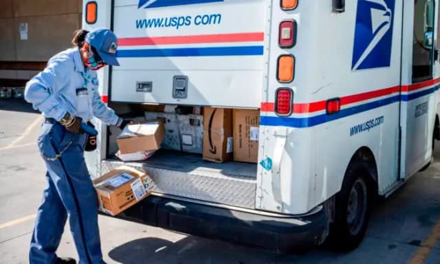 Servicio Postal de EE. UU. recorta 50 millones de horas de trabajo y cierra instalaciones para ahorrar