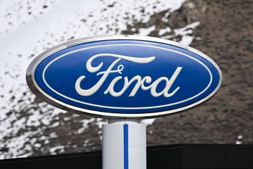 México llama a revisar más de 2000 vehículos Ford por falla en el motor del parabrisas