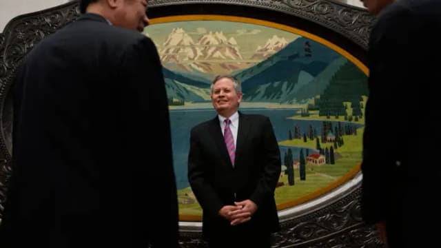 Senador estadounidense se reúne con el viceprimer ministro de China en Beijing