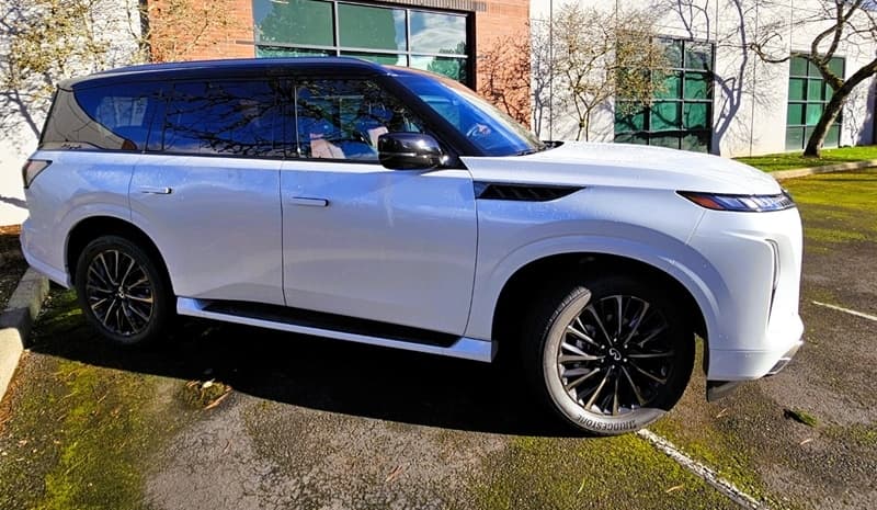 Infiniti QX80. SUV que se duerme ¿se lo lleva la corriente?