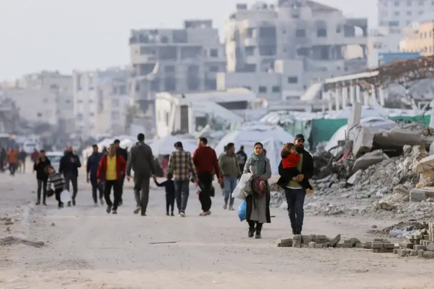 Cientos de palestinos se manifiestan en el norte de Gaza contra Hamás