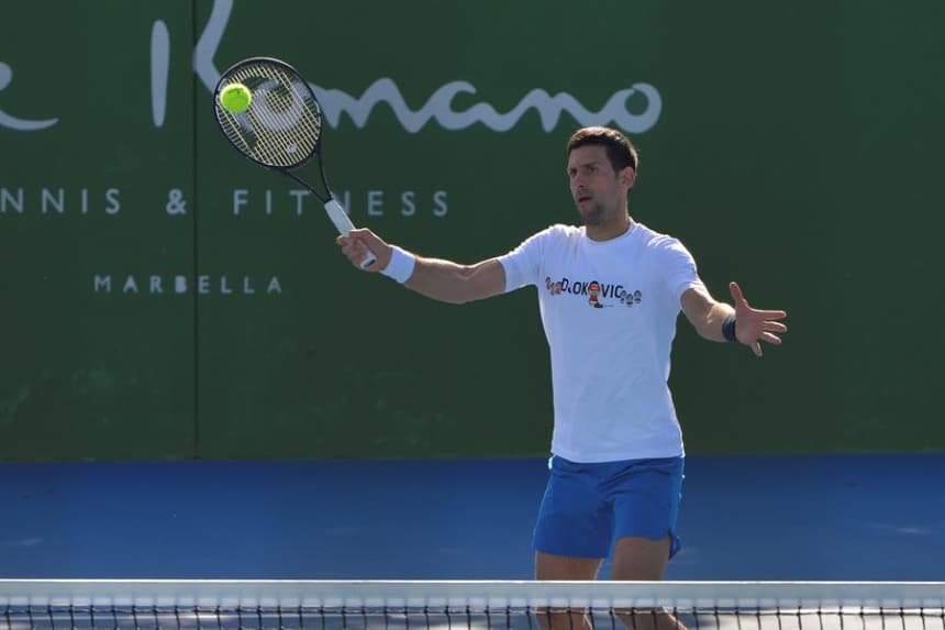 Multan a tenista Novak Djokovic por reformar sin licencia una mansión en España