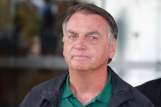 Bolsonaro evoluciona "muy bien", pero todavía no hay previsión de alta