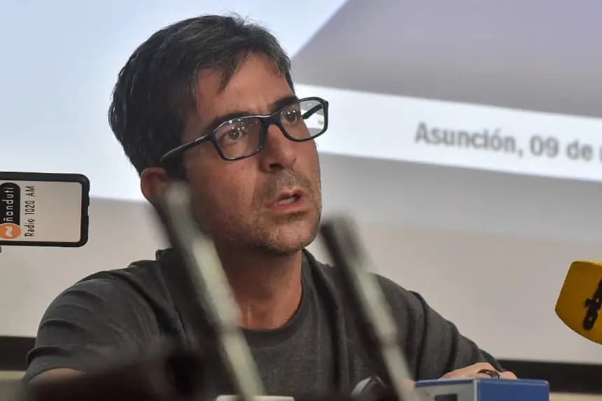 El fiscal antidrogas paraguayo Marcelo Pecci habla en Asunción (Paraguay) el 9 de noviembre de 2021. (Daniel Duarte/AFP vía Getty Images)