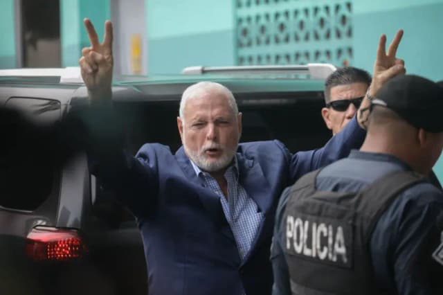 Martinelli saldrá de Panamá bajo custodia policial y escolta diplomática nicaragüense