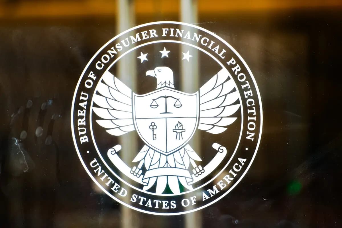 El edificio de la Oficina para la Protección Financiera del Consumidor en Washington el 31 de octubre de 2023. (Madalina Vasiliu/The Epoch Times)
