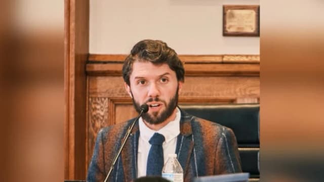 Secretario en NY se niega a registrar multa contra doctora que recetaba medicamentos abortivos a distancia