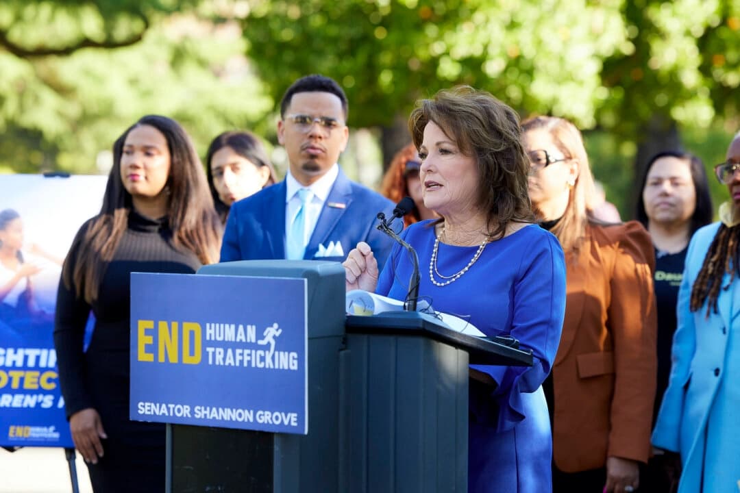 La senadora estatal Shannon Grove en una rueda de prensa en Sacramento el 16 de abril de 2024. (Cortesía de la senadora estatal de California Shannon Grove)