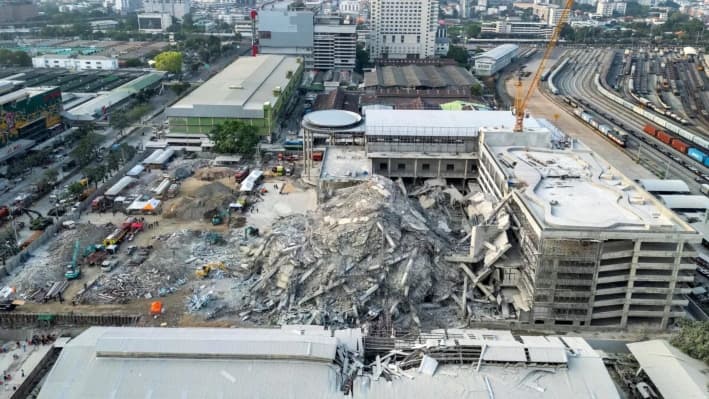 Edifico derrumbado en Bangkok tras terremoto tenía defectos de construcción y diseño