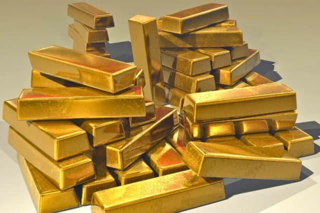 El oro alcanza un nuevo récord por encima de los USD 3100
