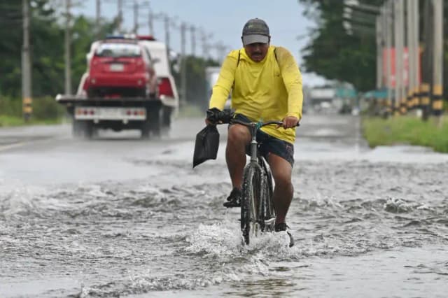Asciende a 22 el número de fallecidos por las lluvias en Ecuador
