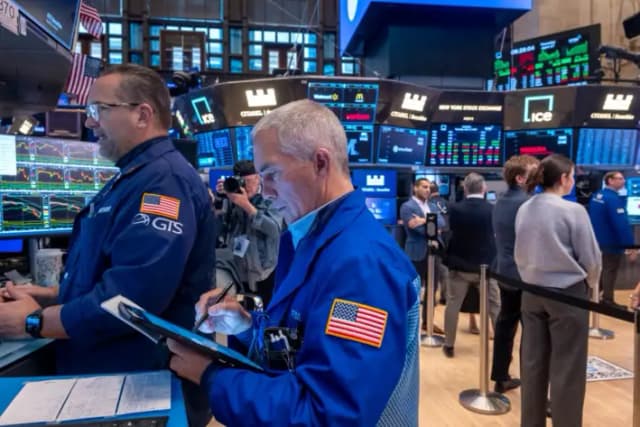 Bolsas de EE. UU. repuntan tras últimas declaraciones de Trump sobre Powell, jefe de la Fed, y China