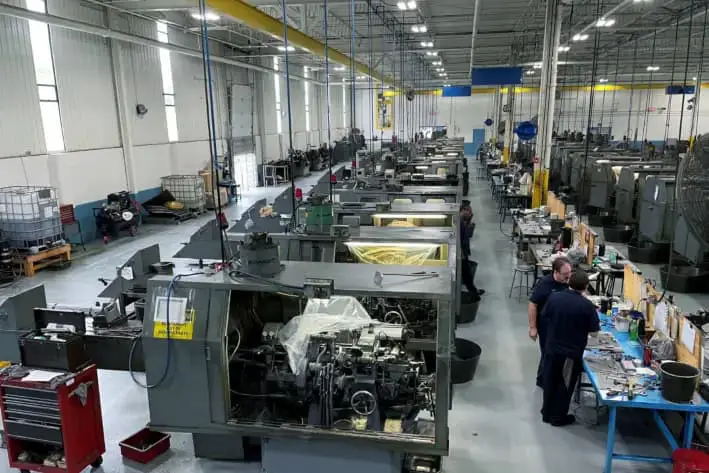Industria manufacturera de EE. UU. muestra signos de mejora: aumentaron la producción y los pedidos