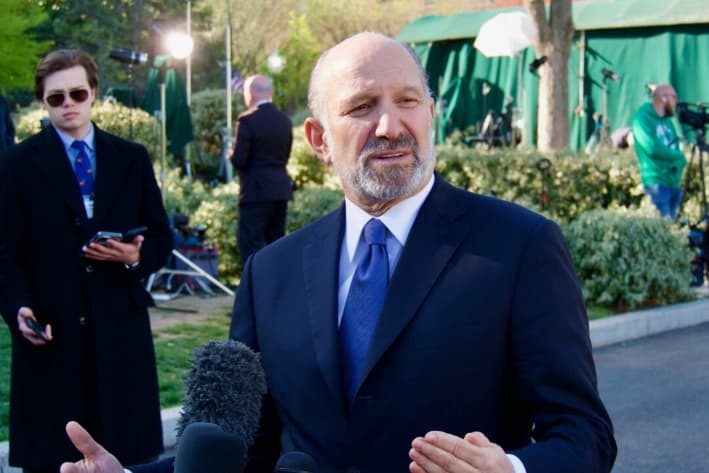 EE. UU. ha hablado con 90 países sobre comercio y aranceles, dice el secretario de Comercio