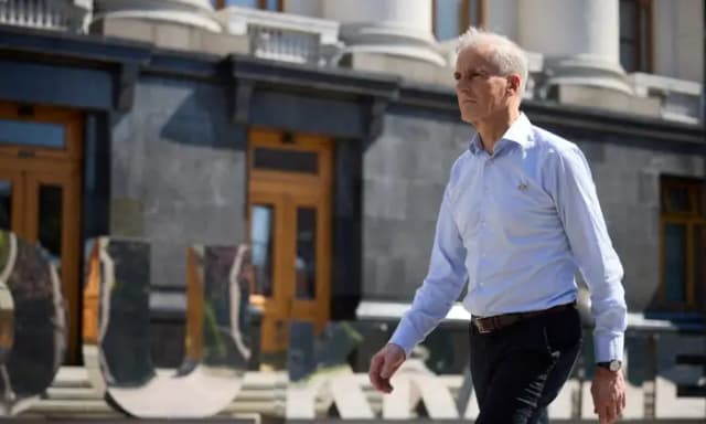 El primer ministro de Noruega visita la Casa Blanca para reforzar los lazos y negociar los aranceles