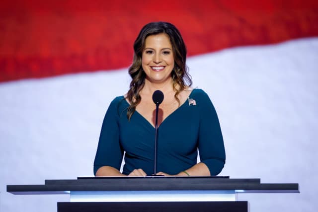 Stefanik tiene posibilidades de convertirse en gobernadora de Nueva York, según las encuestas