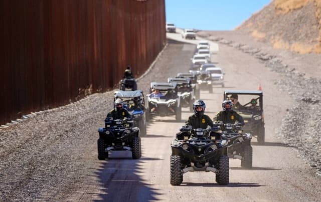 Comité de la Cámara adelanta propuesta de USD 47,000 millones para el muro fronterizo