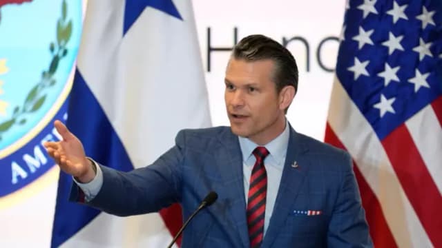 Hegseth pone fin a programa de liderazgo femenino