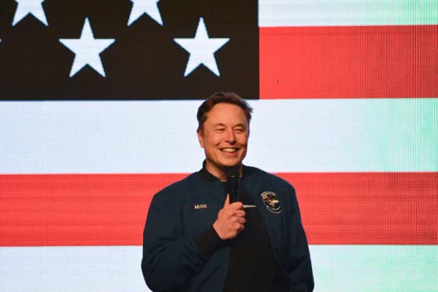 Elon Musk vuelve a ser la persona más rica del mundo en la Lista Forbes 2025