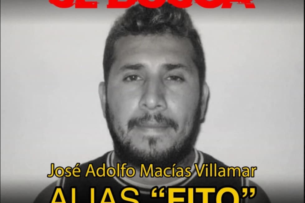 Este cartel de búsqueda, publicado en X por el Ministerio del Interior de Ecuador, el 9 de enero de 2024, muestra a José Adolfo Macías Villamar, alias Fito, líder de la banda Los Choneros. (Ministerio del Interior de Ecuador vía AP, Archivo)