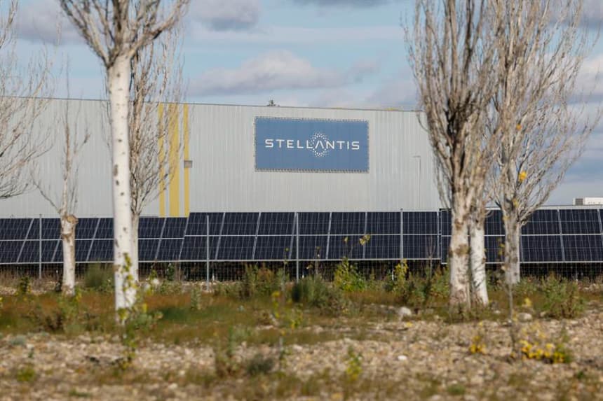 Stellantis suspende temporalmente la producción en una planta canadiense por los aranceles