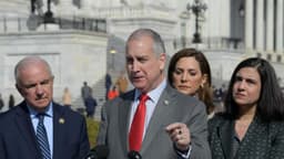 EE. UU. no permite financiar a países que se beneficien de la explotación de médicos cubanos: Congresista