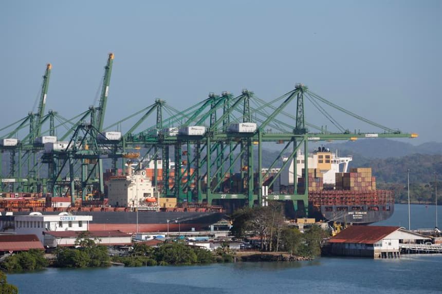 Fotografía de archivo del Puerto de Balboa en el Canal de Panamá (Panamá). EFE/ Bienvenido Velasco
