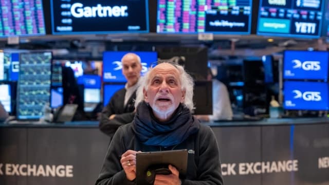 El Dow Jones cae más de 1400 puntos ante los anuncios sobre aranceles