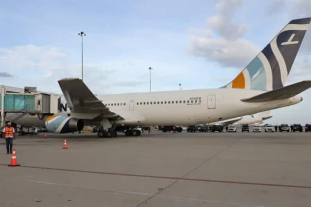 Aterriza en Venezuela segundo avión estadounidense en una semana con deportados
