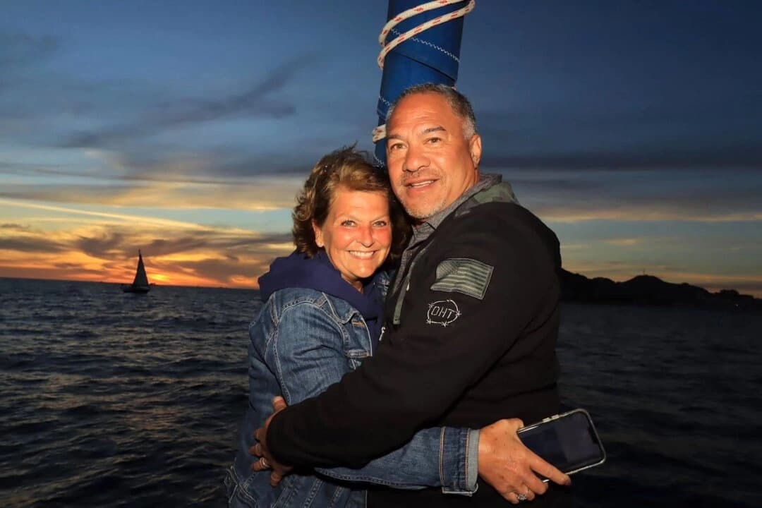 Pareja de Michigan es liberada tras ser retenida en México por disputa de pago en un resort
