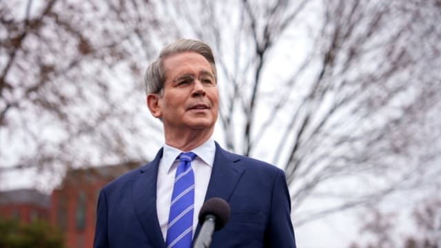 Aranceles podrían elevar precios pero reducirán los impuestos para el 50% más pobre: funcionario