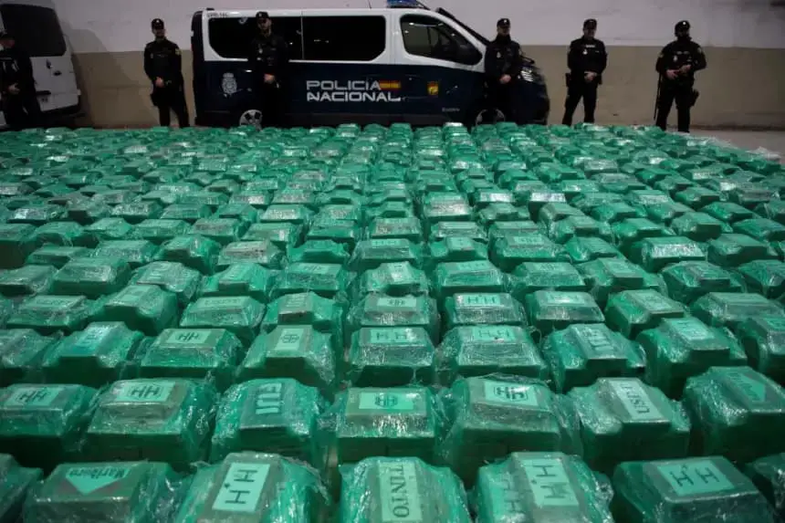 Intervienen en España mil kilos de cocaína procedente de Colombia y detienen 20 personas